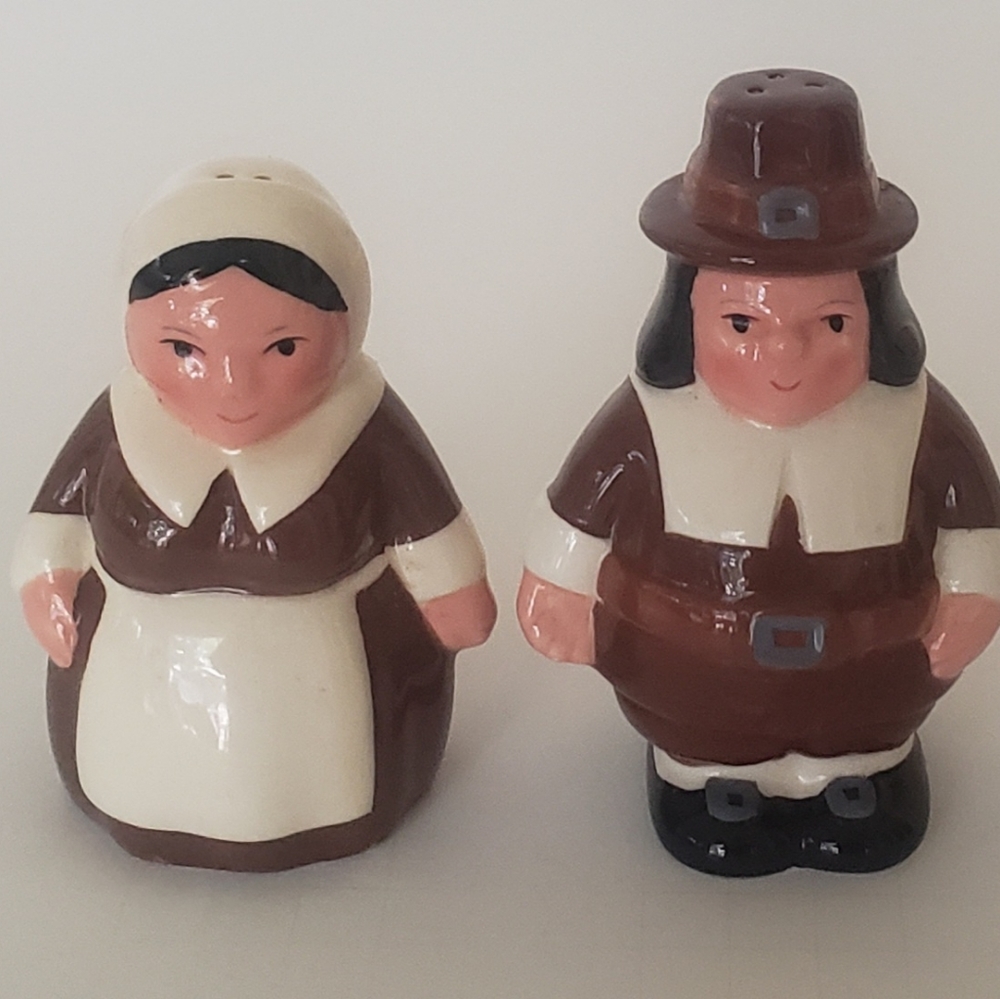2005 Publix Pilgrim Couple Pair Thanksgiving Salt And Pepper Shakers